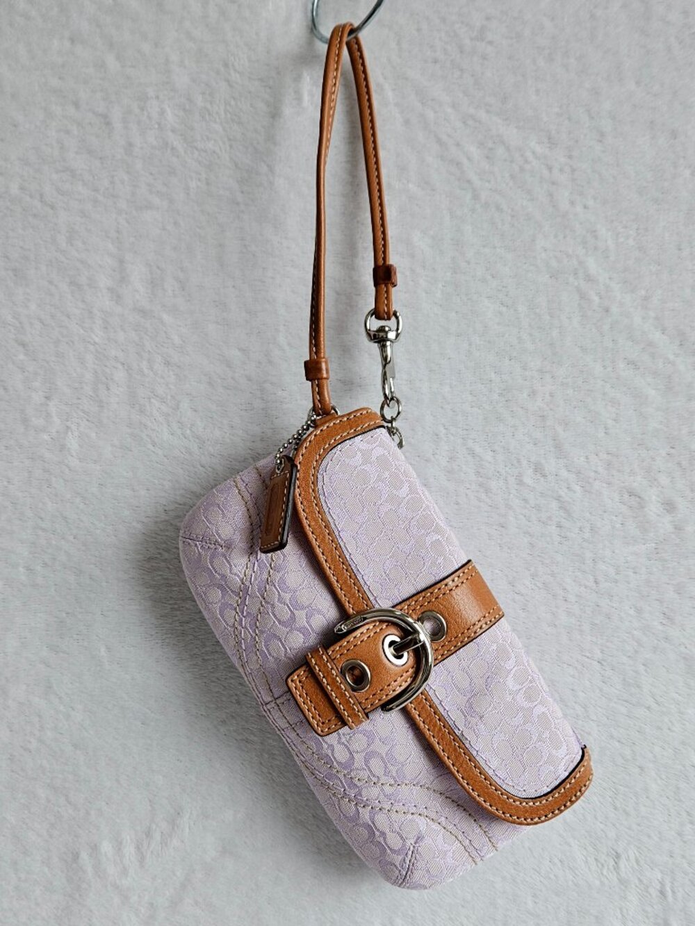 Vintage Coach Y2K Buckle Soho Lilac Purple Mini Pouch Wristlet Signature C